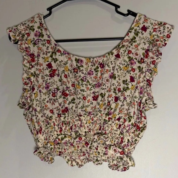 Patrons of Peace Floral Ruffle Smocked Crop Top Medium - Picture 2 of 2